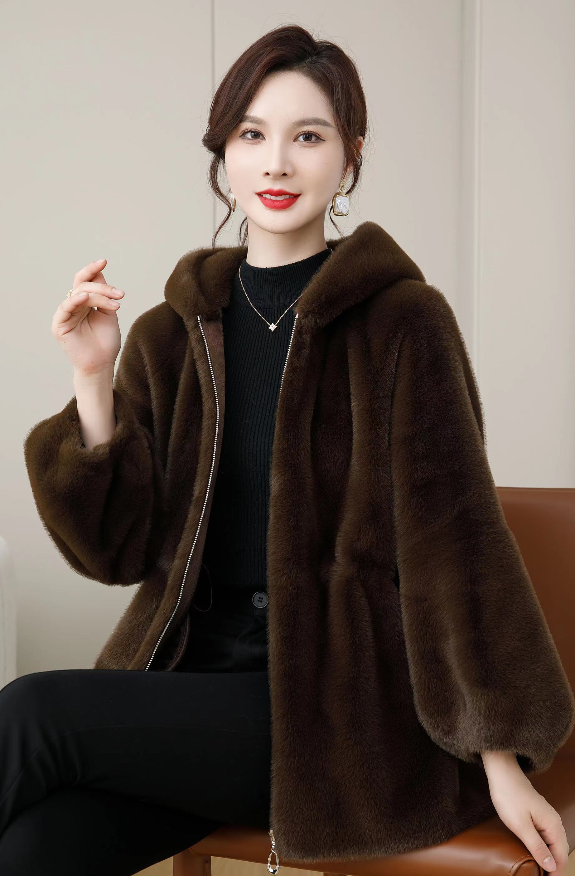 HF-ATFR92517: Winter Thick Warm Faux Mink Fur Coat Luxury Designer Clothes Winter Jacket Hoodie