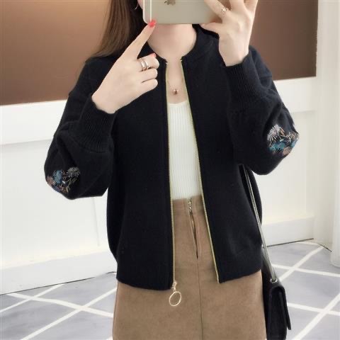 HF-SWTWEB01: Spring new knitted cardigan sweater women's short loose version with embroidered Swater baseball uniform